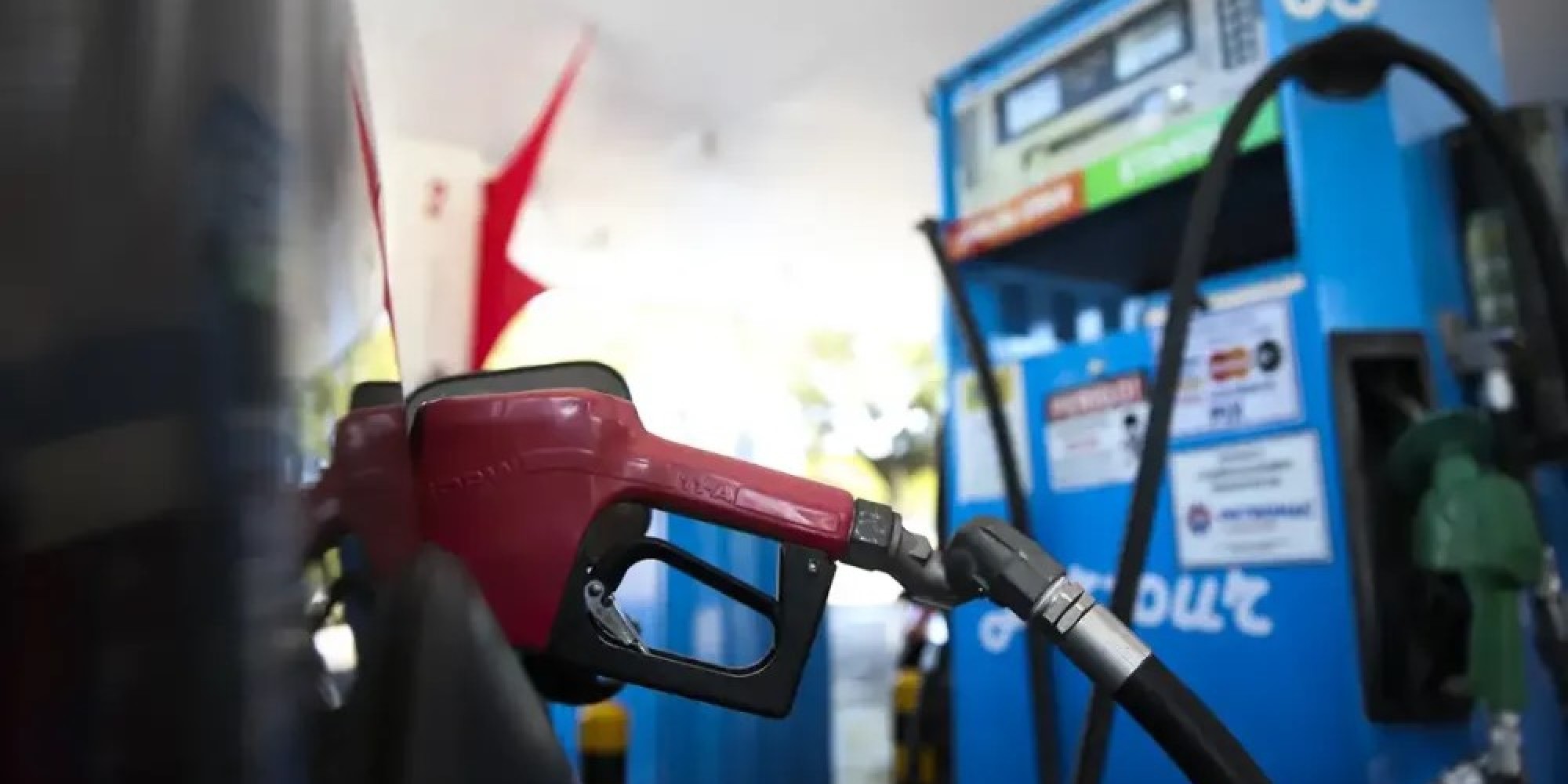 Entenda como foi decidido pelo CONFAZ o aumento do ICMS da gasolina