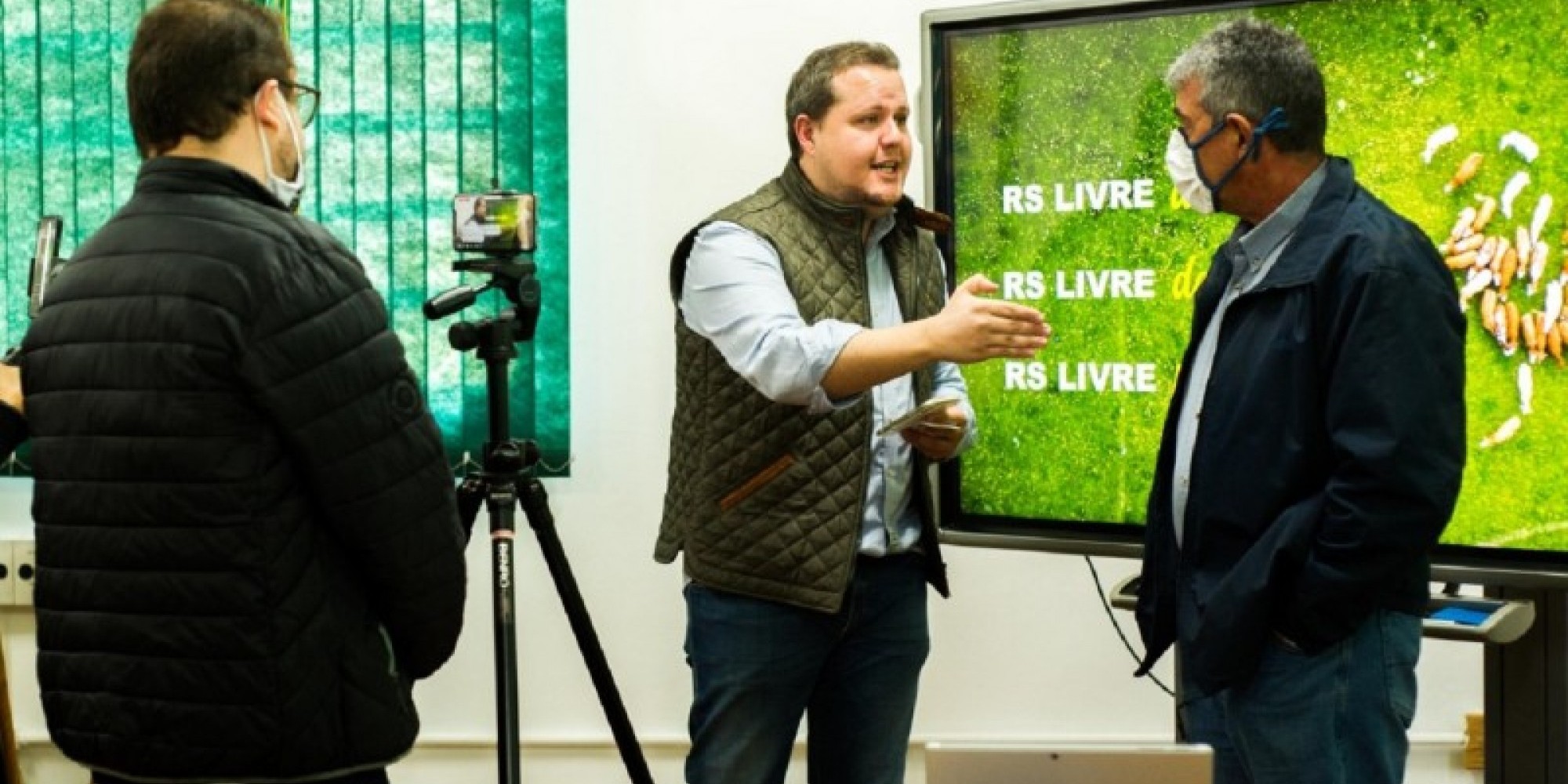 Secretário da Agricultura, Covatti Filho realizou transmissão pela internet para anunciar próximos passos para a certificação Secretário da Agricultura, Covatti Filho realizou transmissão pela internet para anunciar próximos passos para a certificação