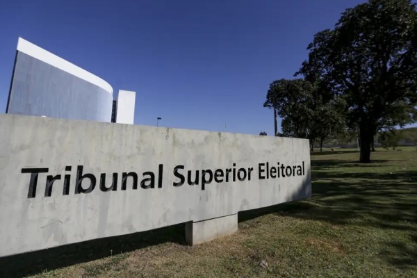 Eleitores que não votaram no 2º turno têm até esta terça para justificar