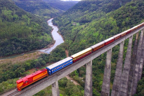 Trem dos Vales confirma retorno dos passeios