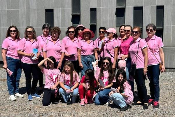Outubro Rosa no Cristo Protetor: Liga de Combate ao Câncer promove conscientização