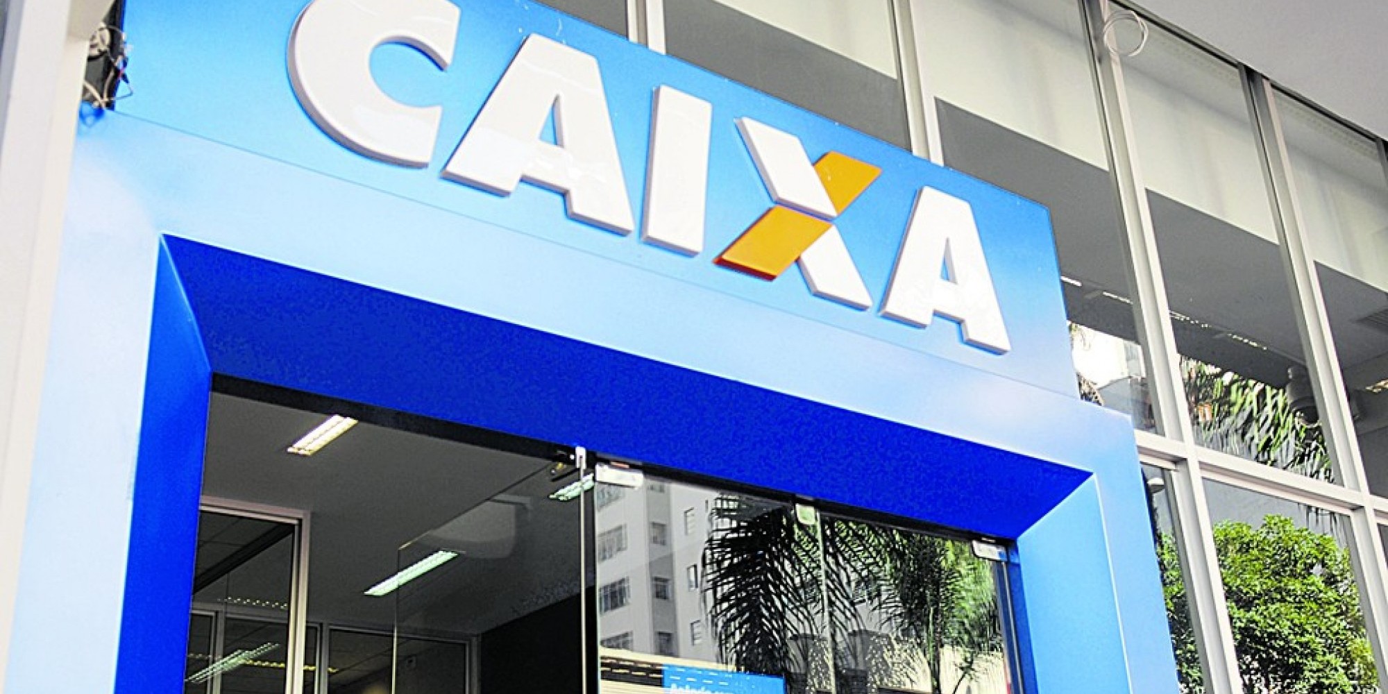 Nas ações para empresas, a Caixa dará apoio às micro e pequenas empresas, com redução de juros de até 45% nas linhas de capital de giro 
