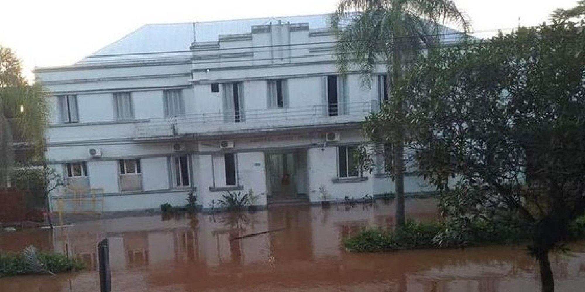 Atingido pelas cheias o Hosp. de Roca Sales deve passar a receber paciente no 1º andar
