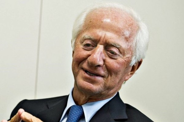 Morre Leonardo Del Vecchio, magnata italiano dos óculos e dono da Ray-Ban