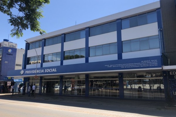 Segurado pode acessar serviços ou fazer consultas pela internet, aplicativo e telefone