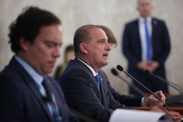 Coletiva à Imprensa com o ministro da Cidadania, Onyx Lorenzoni; Pedro Guimarães, presidente da Caixa e Gustavo Canuto, presidente da Dataprev