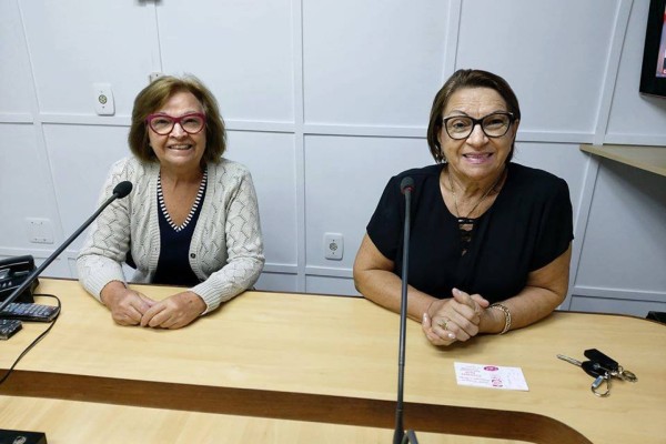 Sonia Maria Cé e Salete Dalla Lasta são lideranças da Liga Feminina de Combate ao Câncer