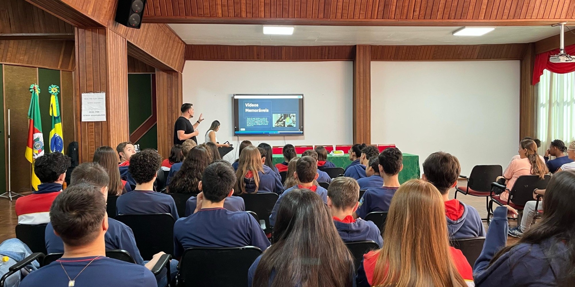 Oficinas apresentam o Canto da Lagoa para alunos de Encantado