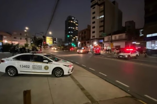 PM morre em acidente com moto durante perseguição em Caxias do Sul
