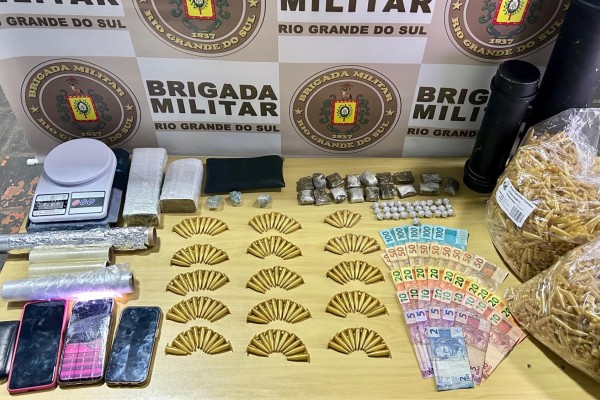 BM prende casal com grande quantidade de drogas em Estrela 