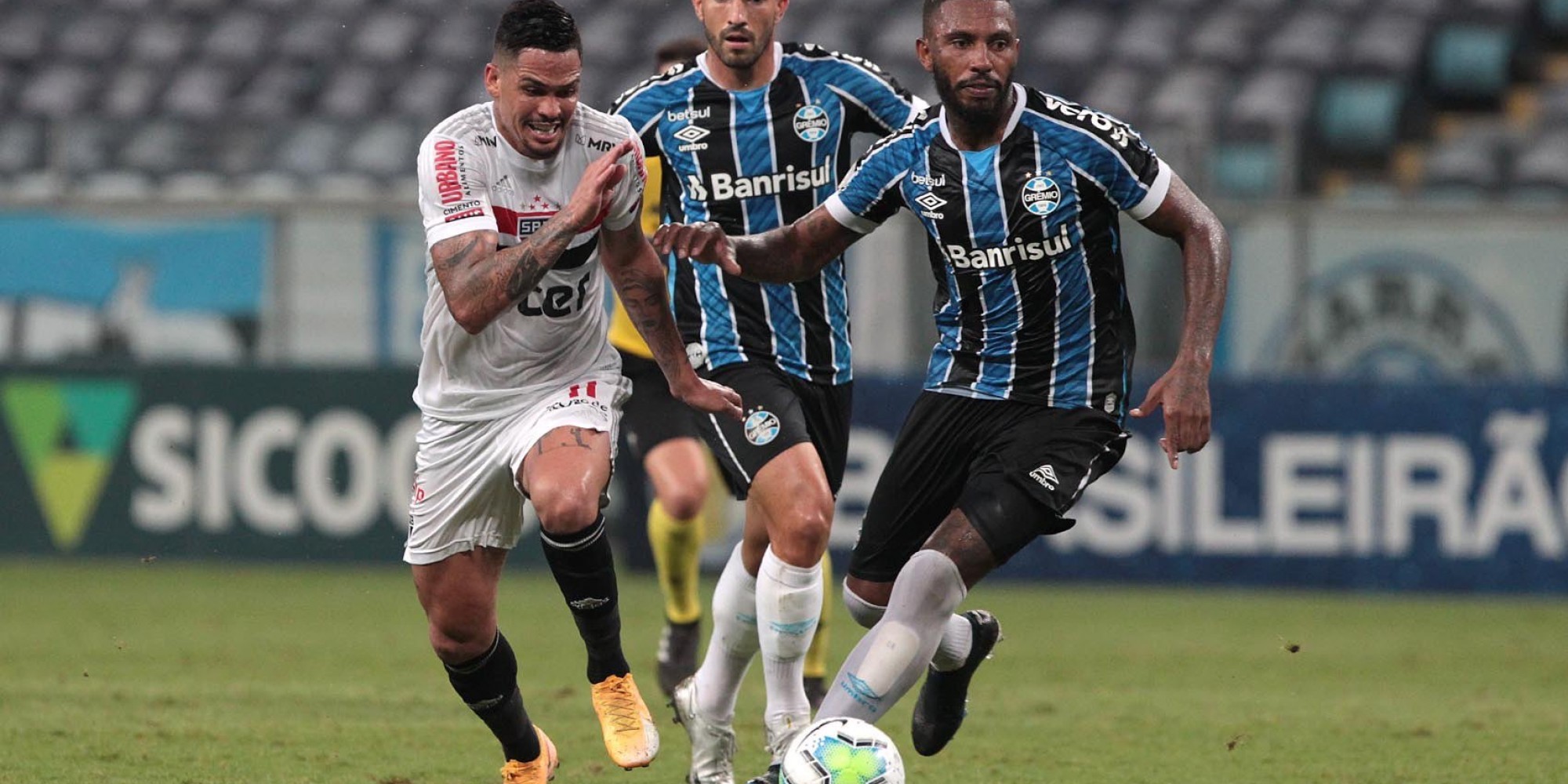 São Paulo virou o placar no 2º tempo