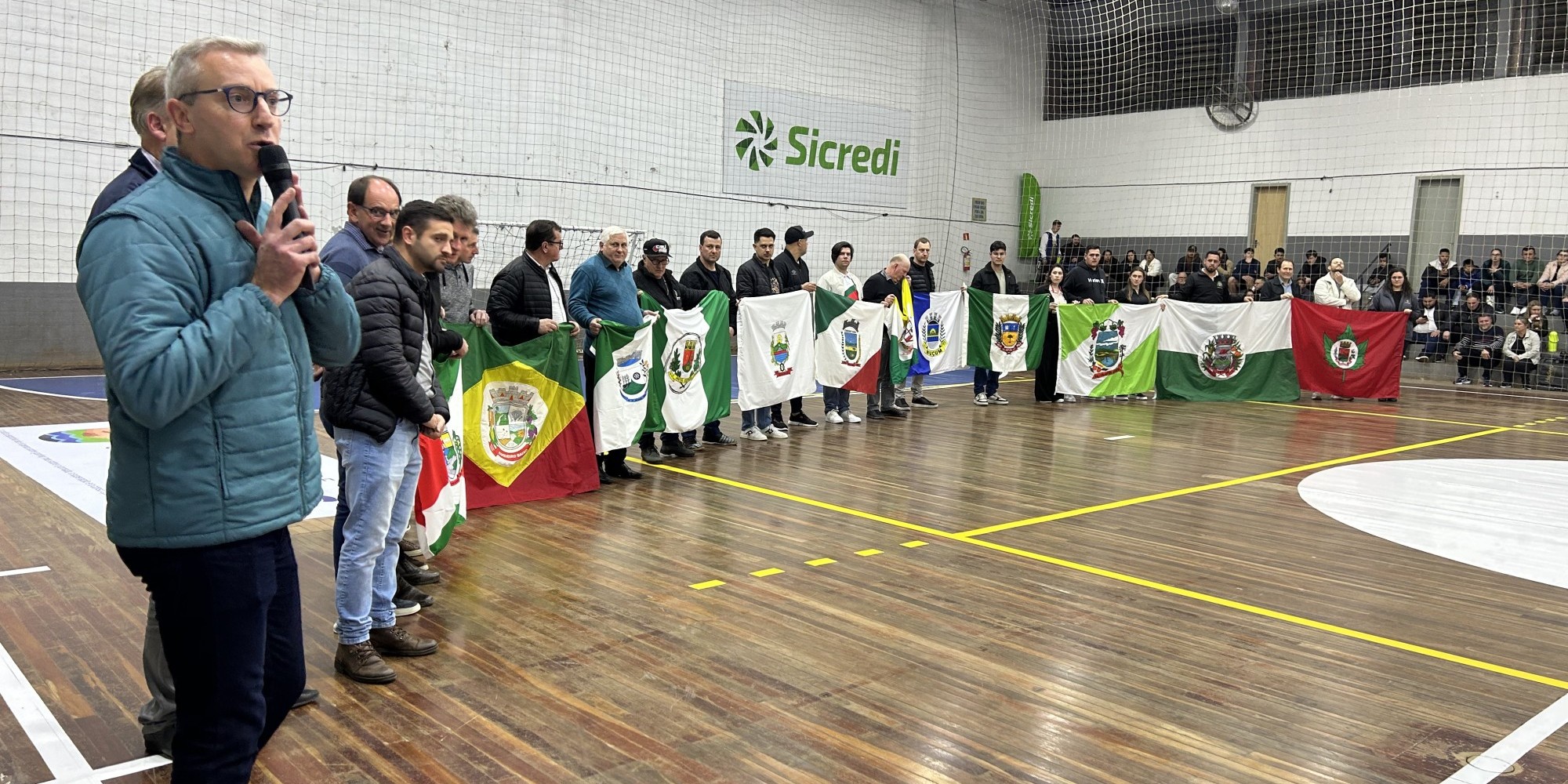 Os jogos serão realizados em Guaporé, Vespasiano Corrêa e Arvorezinha. A rodada inaugural foi disputada na semana passada no Centro Social Urbano de Roca Sales. Os jogos serão realizados em Guaporé, Vespasiano Corrêa e Arvorezinha. A rodada inaugural foi disputada na semana passada no Centro Social Urbano de Roca Sales.
