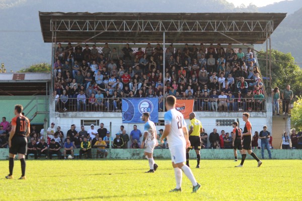 Jogos acontecem no Campo do Operário