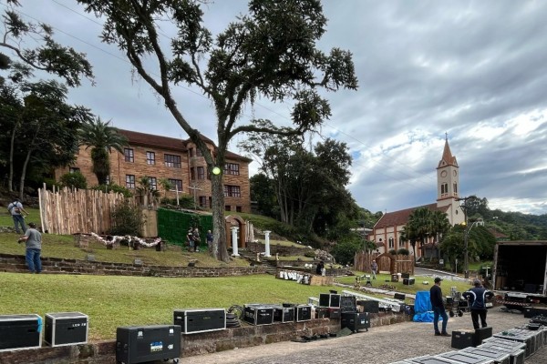 Sexta e sábado acontece a 19ª Paixão de Cristo em Imigrante