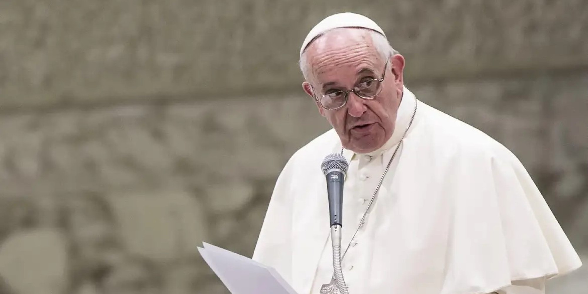 Papa Francisco envia mensagem a Trump e critica política anti-imigração
