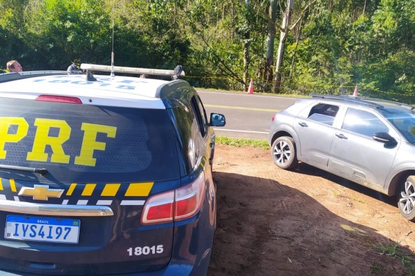 PRF atende acidente com um morto e ferido grave na BR 470 em Triunfo
