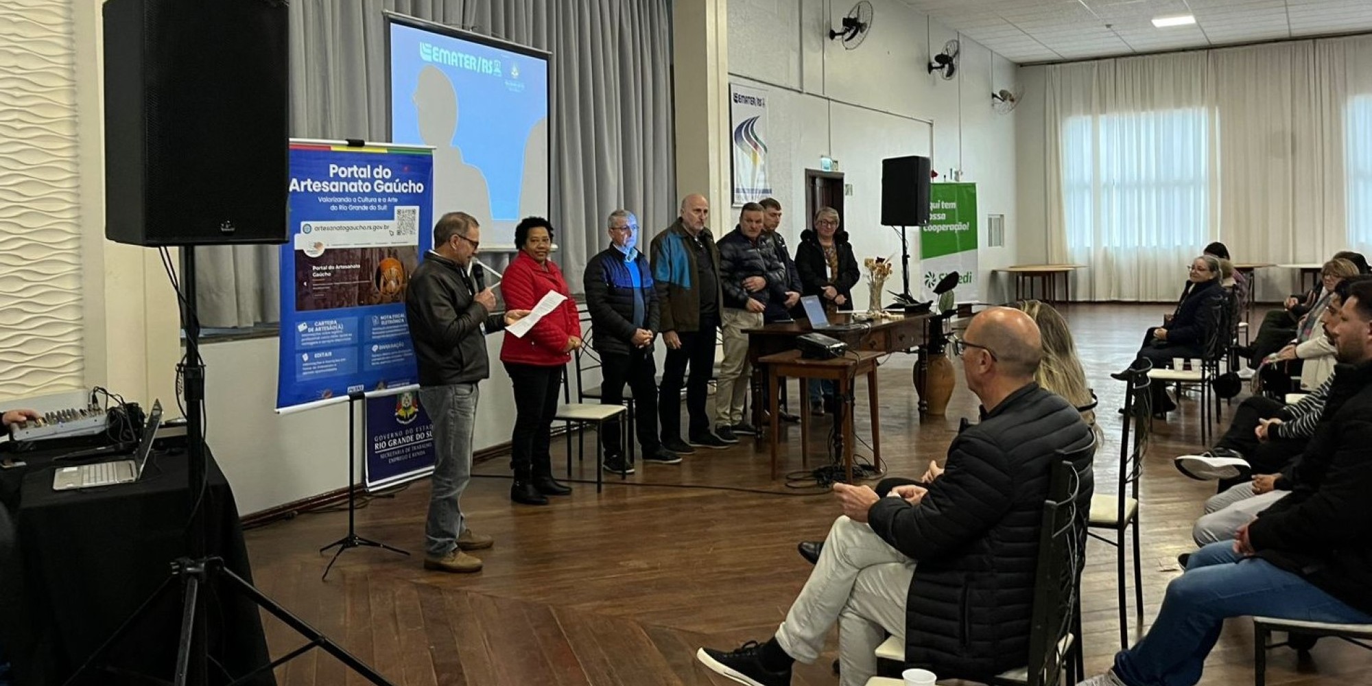 Seminário reúne artesãos em Roca Sales e destaca força cultural e econômica do setor