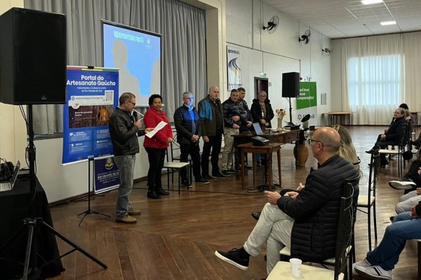 Seminário reúne artesãos em Roca Sales e destaca força cultural e econômica do setor