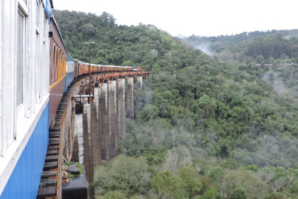 Trem dos Vales inicia venda de bilhetes pelo site