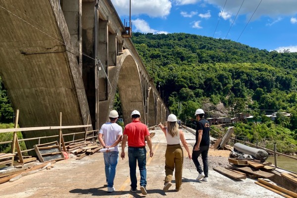 O investimento total da obra é de R$ 9,6 milhões, financiado pelo Governo Federal. O prefeito Mateus Trojan agradeceu o Secretário Nacional da Defesa Civil, Wolnei Wolff, pela antecipação da vistoria.
