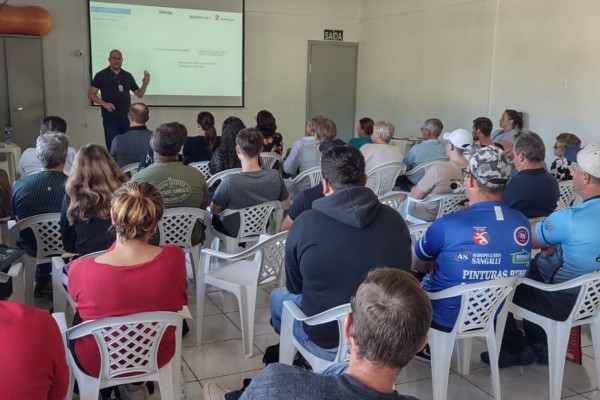 A atividade foi organizada pelo Escritório Municipal da Emater/RS-ASCAR, em parceria com a Secretaria Municipal de Agricultura e o Sindicato dos Trabalhadores Rurais