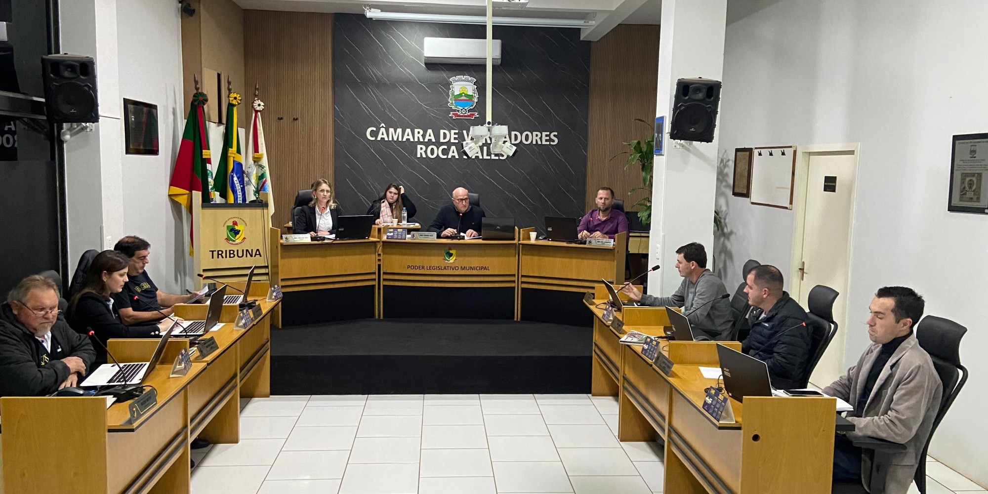 Foram aprovados cinco projetos de lei de origem do Executivo municipal de forma unânime, na noite desta segunda-feira (18).