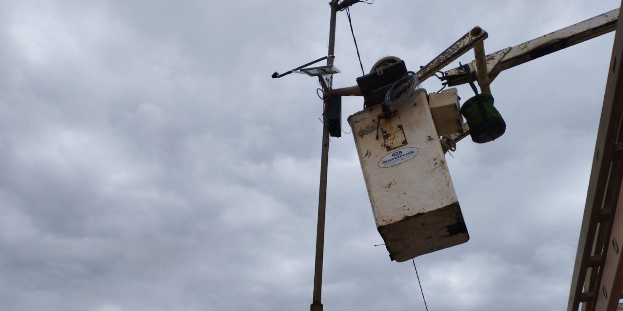 Iniciativa conjunta entre TideSat e Governo do Estado busca melhorar a prevenção de enchentes e disponibilizar dados em tempo real sobre os níveis dos rios.