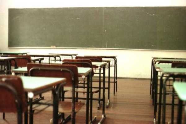 Inicialmente, as aulas da rede pública estadual haviam sido suspensas até o dia 2 de abril