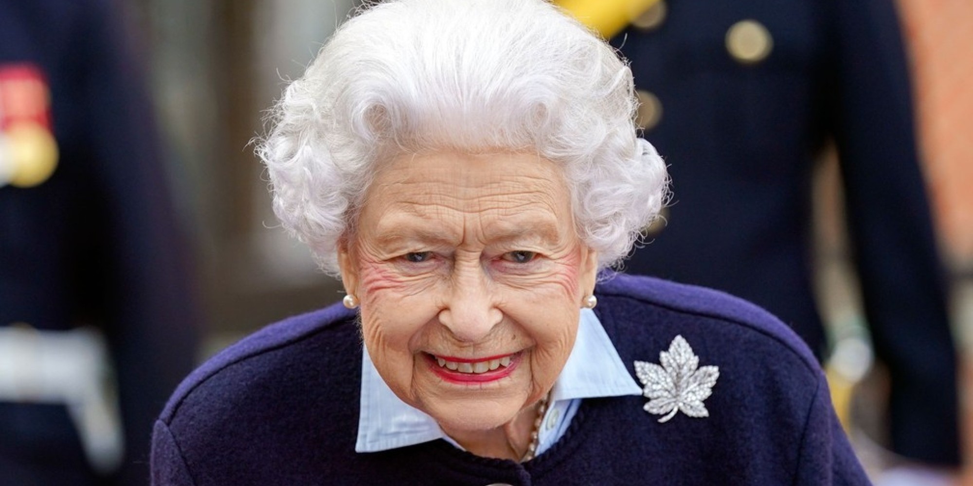 Rainha Elizabeth II testa positivo para a Covid-19
