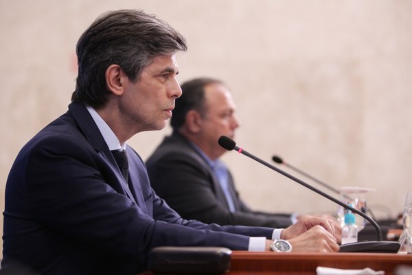  Ministro da Saúde, Nelson Teich, durante coletiva de imprensa no palácio do Planalto
