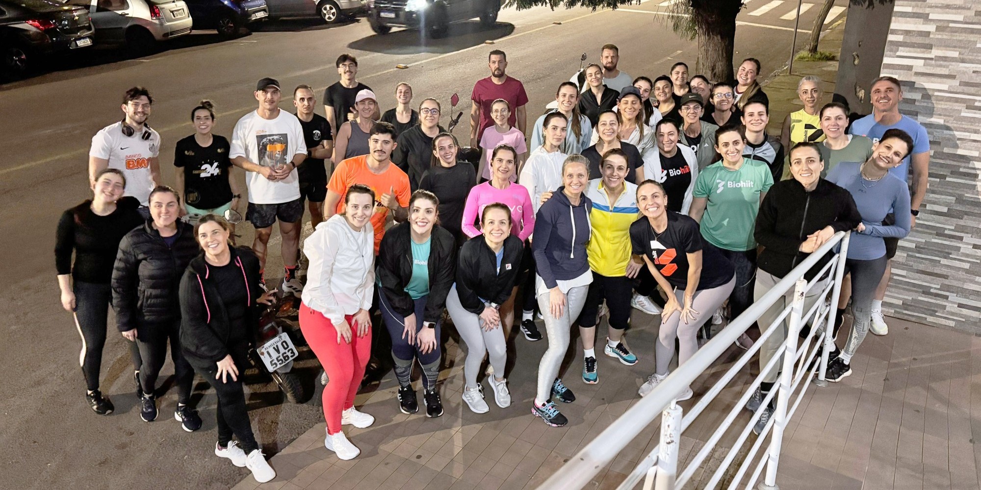 Os encontros acontecem todas as terças-feiras, às 19h, em frente à academia, na Rua Duque de Caxias, são gratuitos e abertos a toda a comunidade. Os encontros acontecem todas as terças-feiras, às 19h, em frente à academia, na Rua Duque de Caxias, são gratuitos e abertos a toda a comunidade.