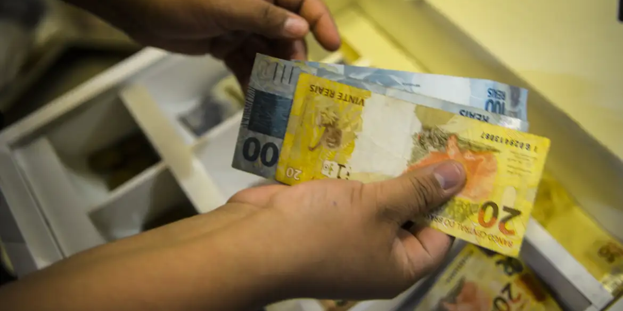 Reajuste segue previsão de 4,76% do INPC mais 2,5% Reajuste segue previsão de 4,76% do INPC mais 2,5%