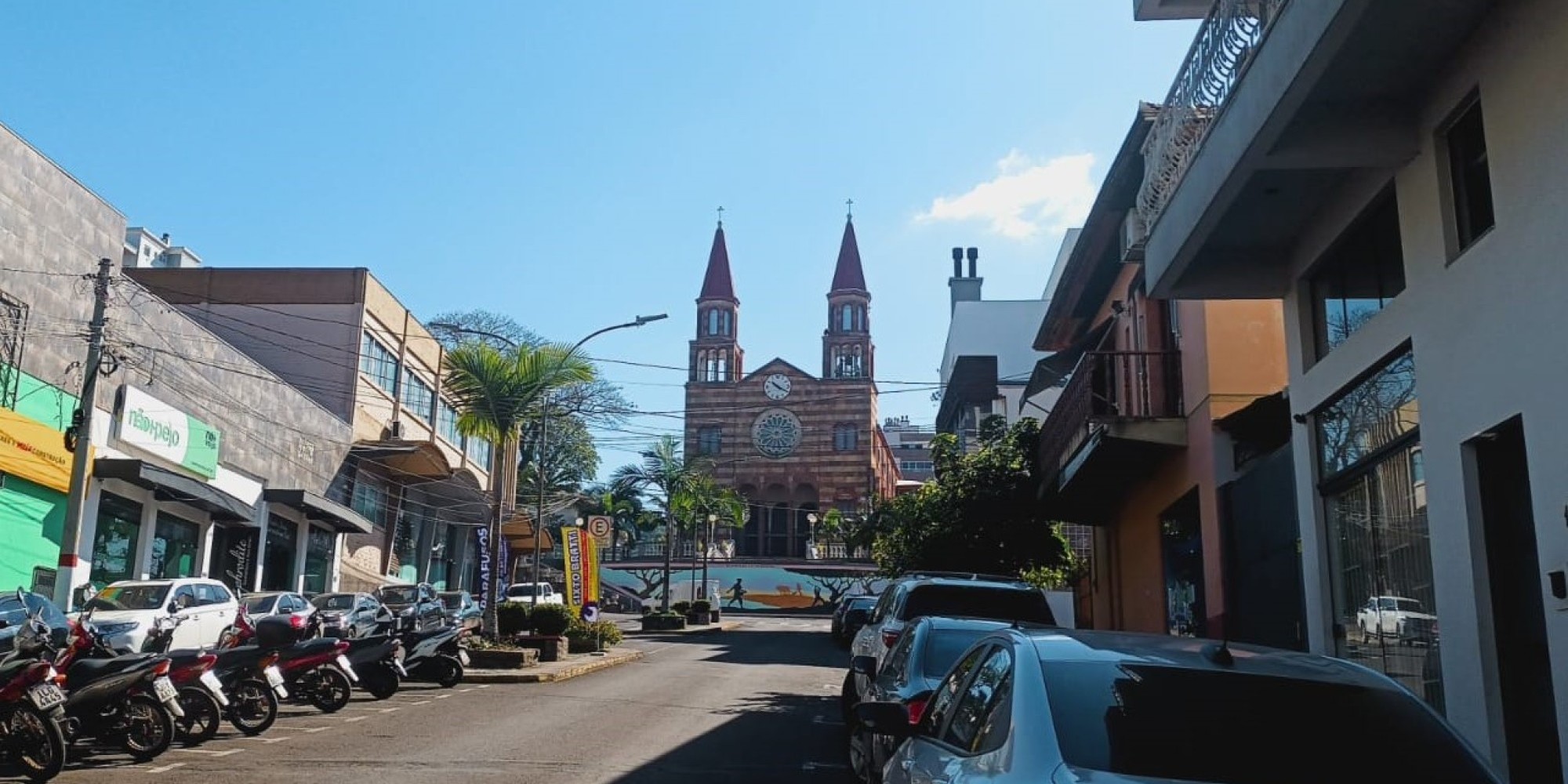 O levantamento registrou crescimento populacional de 0,10% no Vale do Taquari em relação ao ano anterior. Lajeado tem o maior índice de habitantes da região, com 96.879 pessoas. Confira outros dados sobre o Vale, o Estado e o país. O levantamento registrou crescimento populacional de 0,10% no Vale do Taquari em relação ao ano anterior. Lajeado tem o maior índice de habitantes da região, com 96.879 pessoas. Confira outros dados sobre o Vale, o Estado e o país.