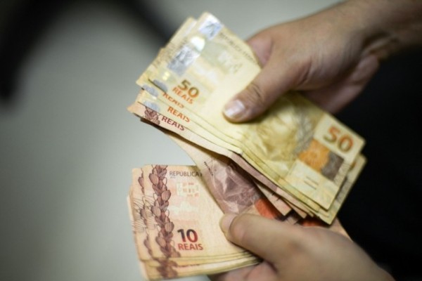 Medidas facilitam a renegociação de operações de créditos de empresas e de famílias que possuem boa capacidade financeira e mantêm operações de crédito