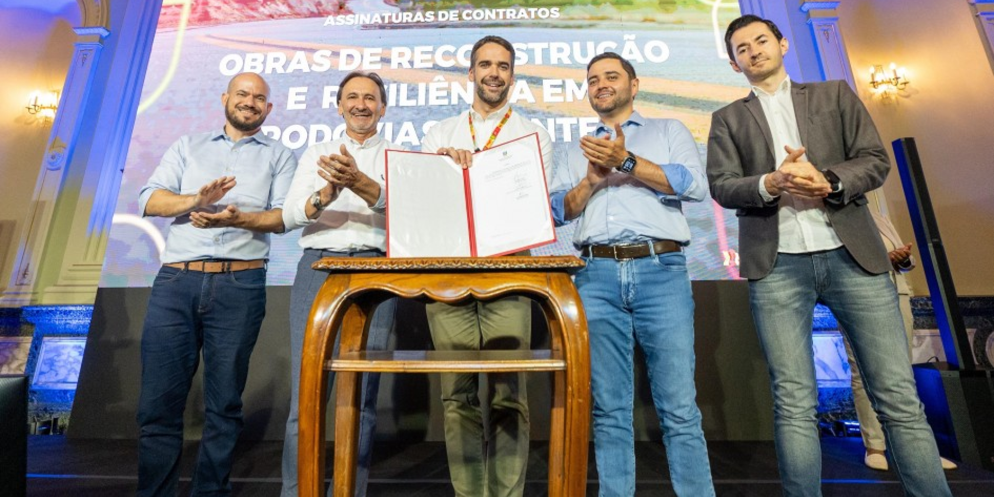 O anúncio foi feito nesta segunda-feira (20) pelo governador do Rio Grande do Sul, Eduardo Leite, no Palácio Piratini. O anúncio foi feito nesta segunda-feira (20) pelo governador do Rio Grande do Sul, Eduardo Leite, no Palácio Piratini.
