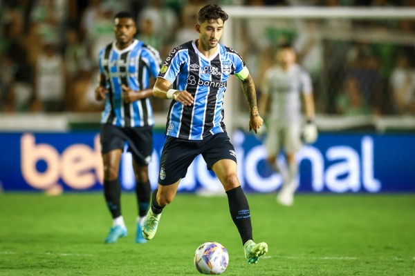 No Alfredo Jaconi, o Tricolor entrou em campo com time misto e viu a equipe da casa fazer 2 a 0.
