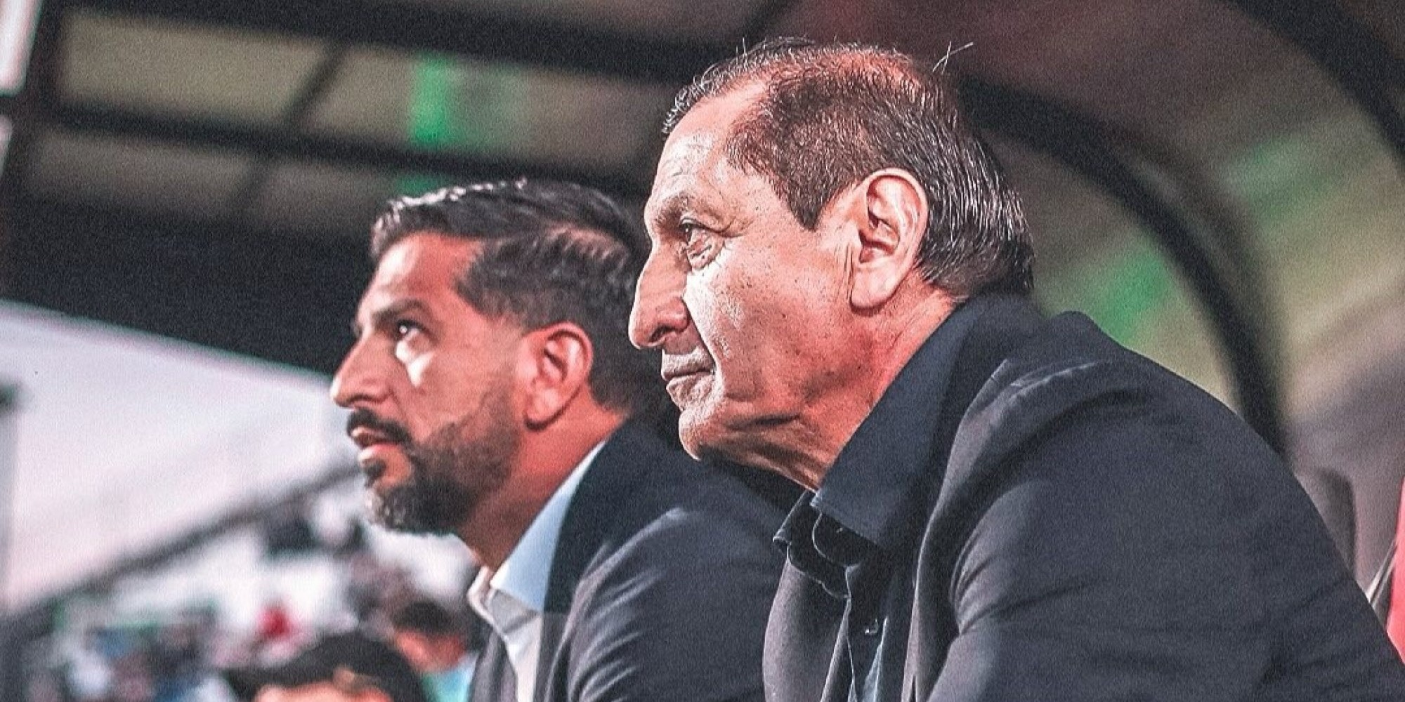 Argentino de 66 anos chega para dar resposta imediata no vestiário, após vencer disputa com Luis Zubeldía, e pode estrear sábado (27) contra o Juventude. Argentino de 66 anos chega para dar resposta imediata no vestiário, após vencer disputa com Luis Zubeldía, e pode estrear sábado (27) contra o Juventude.