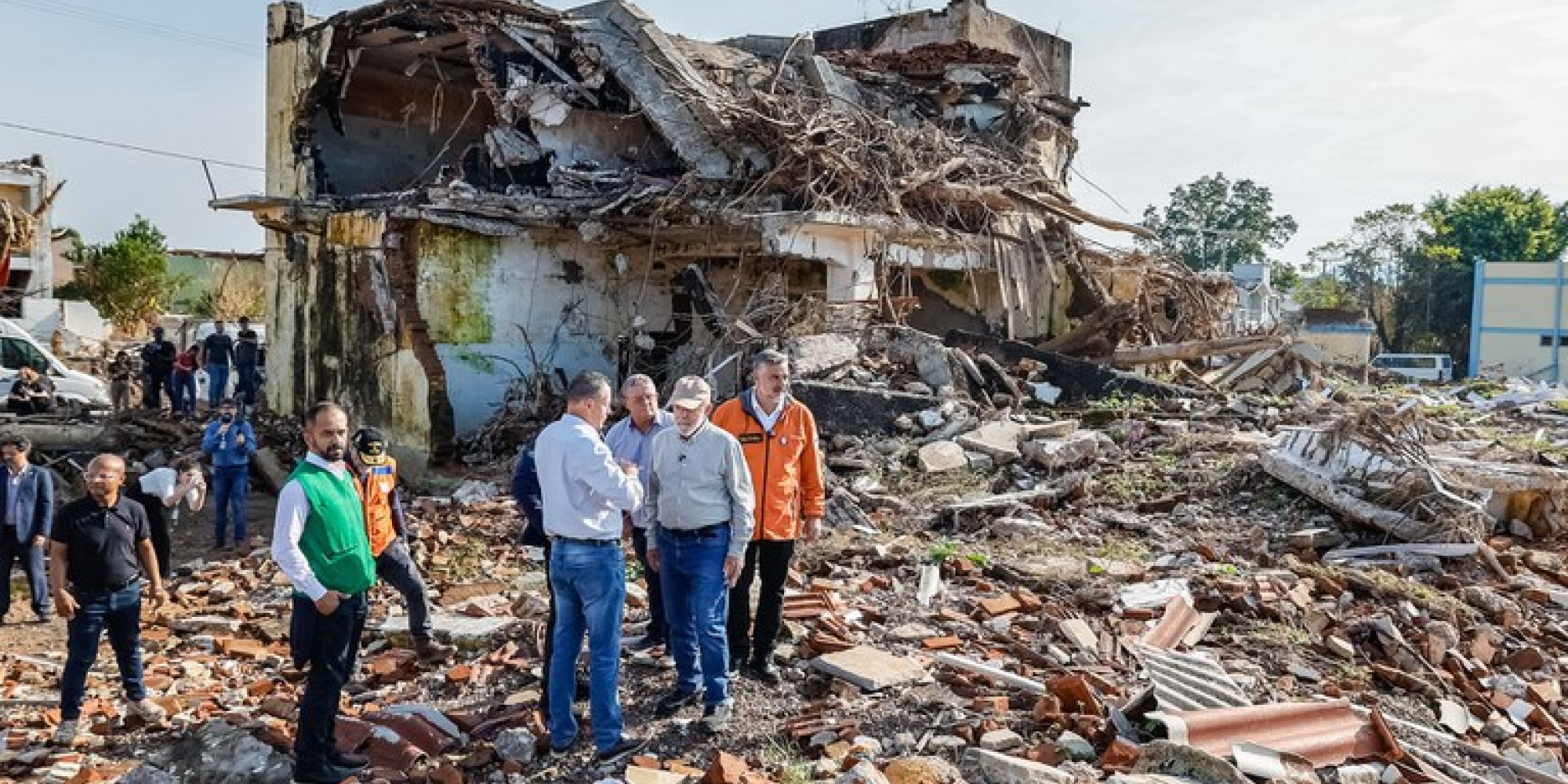 O anúncio foi feito durante visita do presidente Lula ao Vale do Taquari, nesta quinta-feira (6), e o programa vai beneficiar mais de 430 mil pessoas no estado.