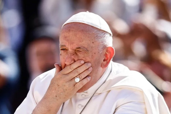 Vaticano informa que o Papa deve ter alta hospitalar nos próximos dias