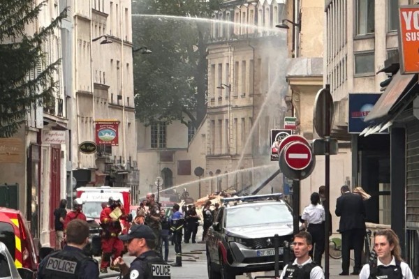 16 pessoas ficaram feridas em explosão de gás em Paris 