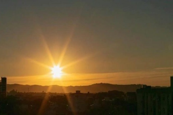 Temperaturas devem chegar aos 30º C 