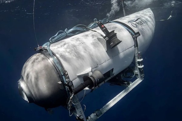Os cinco tripulantes do submarino que foram ver os destroços do Titanic morreram