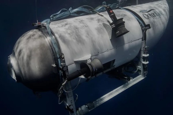 Submarino usado para levar turistas até os destroços do Titanic desaparece no Oceano Atlântico